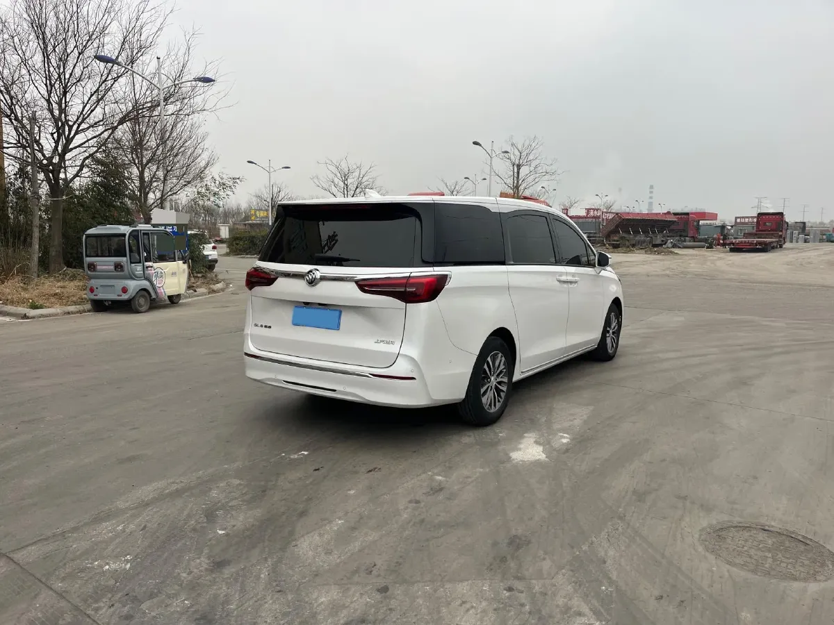 2023 Buick GL8 2.0T 237HP L4 9AT,autocango,china used car exporter,china ev exporter,chinese used car exporter,chinese used ev exporter