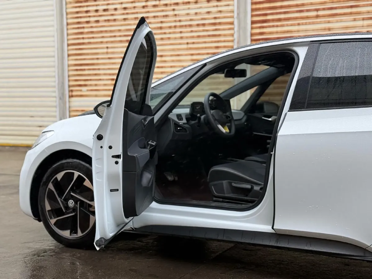 2023 Volkswagen ID.3 BEV 52.8KWH,autocango,china used car exporter,china ev exporter,chinese used car exporter,chinese used ev exporter