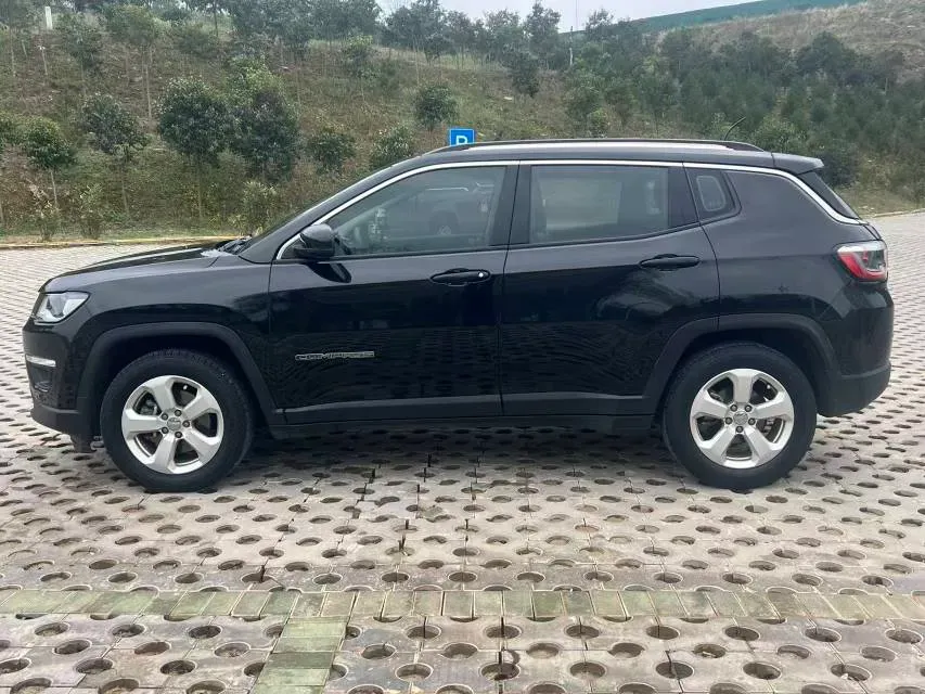 2019 Jeep Compass 1.3T 173HP L4 7DCT,autocango,china used car exporter,china ev exporter,chinese used car exporter,chinese used ev exporter