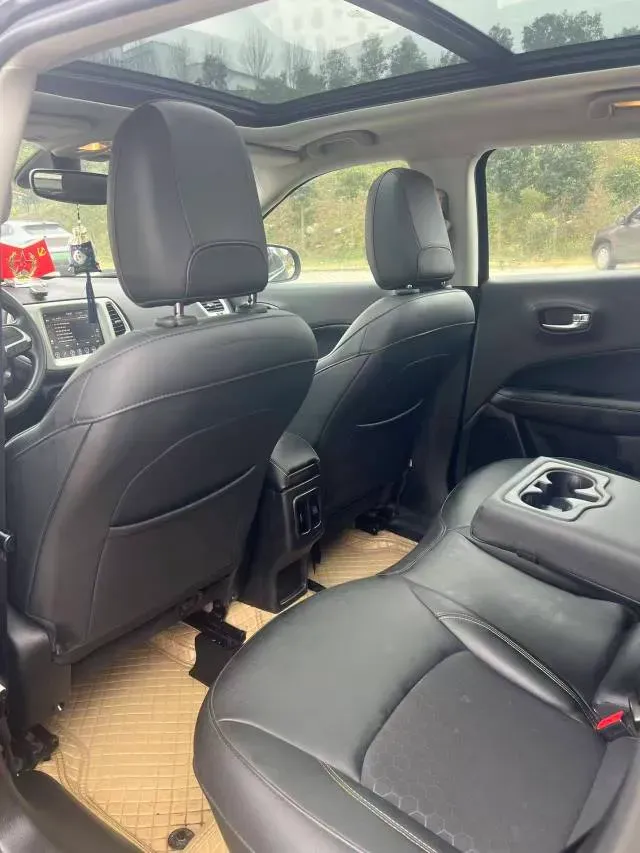 2019 Jeep Compass 1.3T 173HP L4 7DCT,autocango,china used car exporter,china ev exporter,chinese used car exporter,chinese used ev exporter