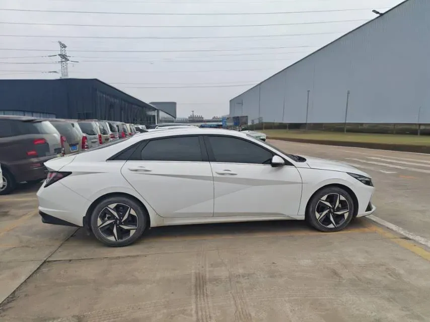 2021 Hyundai Elantra 1.5L 115HP L4 CVT,autocango,china used car exporter,china ev exporter,chinese used car exporter,chinese used ev exporter