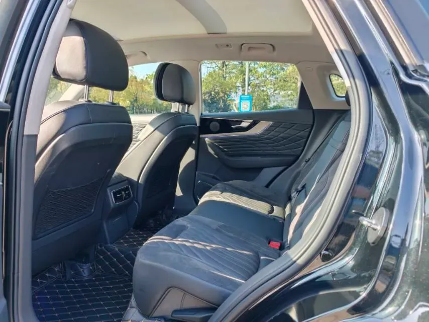 2022 HongQi HS5 2.0T 224HP L4 6AT,autocango,china used car exporter,china ev exporter,chinese used car exporter,chinese used ev exporter