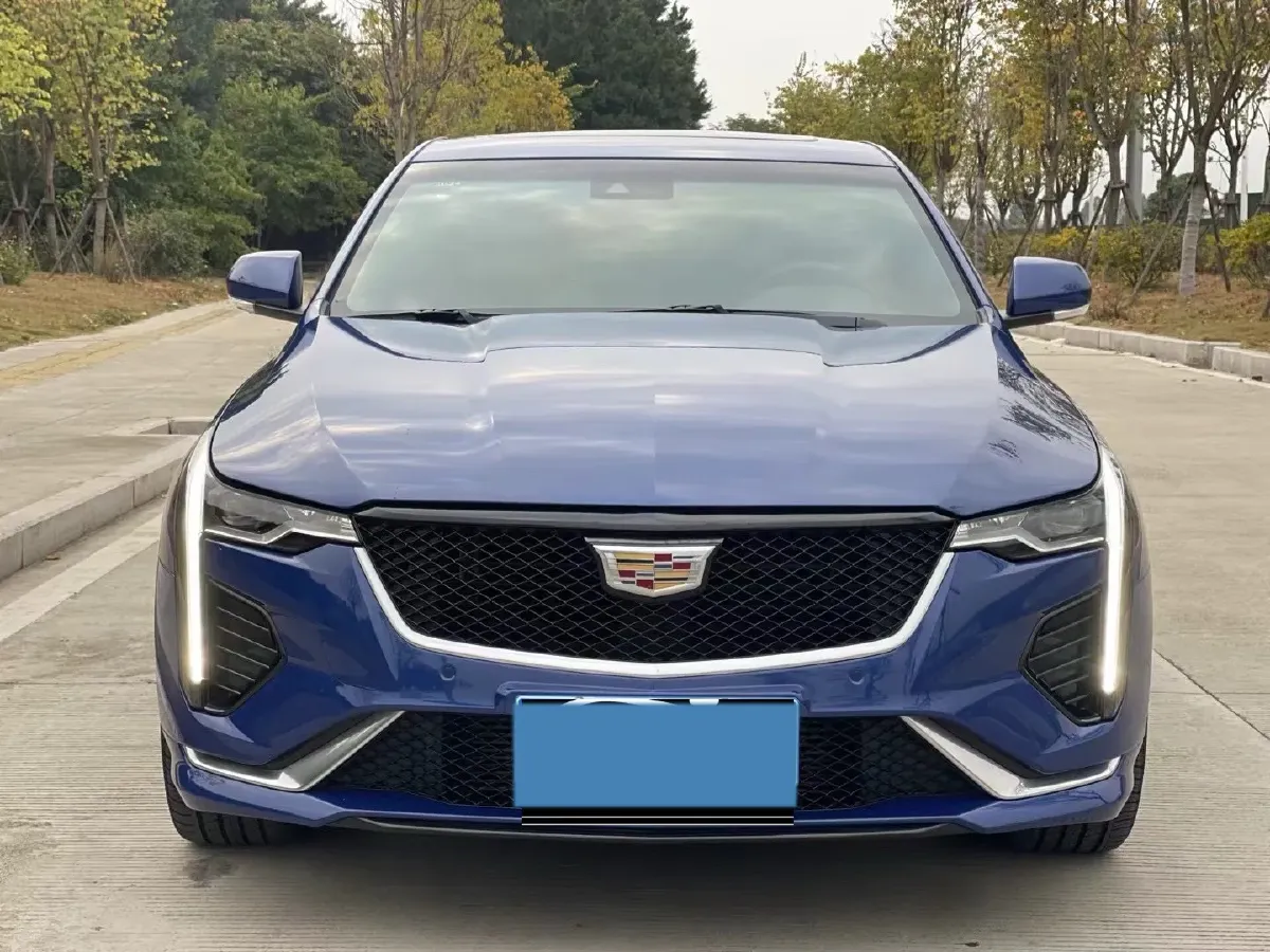 2021 Cadillac CT4 2.0T 237HP L4 8AT,autocango,china used car exporter,china ev exporter,chinese used car exporter,chinese used ev exporter