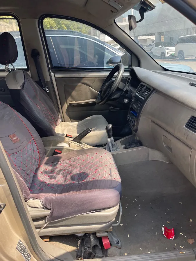 2018 WuLing RongGuang V 1.2L 88HP L4 5MT,autocango,china used car exporter,china ev exporter,chinese used car exporter,chinese used ev exporter