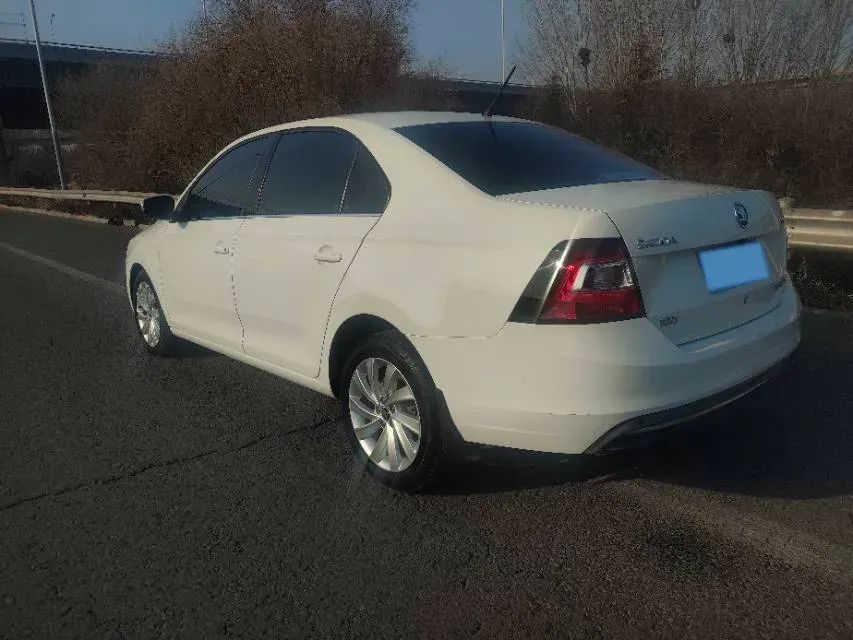 2018 Skoda Rapid 1.6L 110HP L4 5MT,autocango,china used car exporter,china ev exporter,chinese used car exporter,chinese used ev exporter