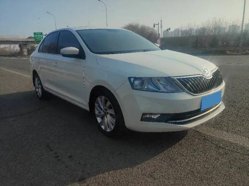2018 Skoda Rapid 1.6L 110HP L4 5MT,autocango,china used car exporter,china ev exporter,chinese used car exporter,chinese used ev exporter