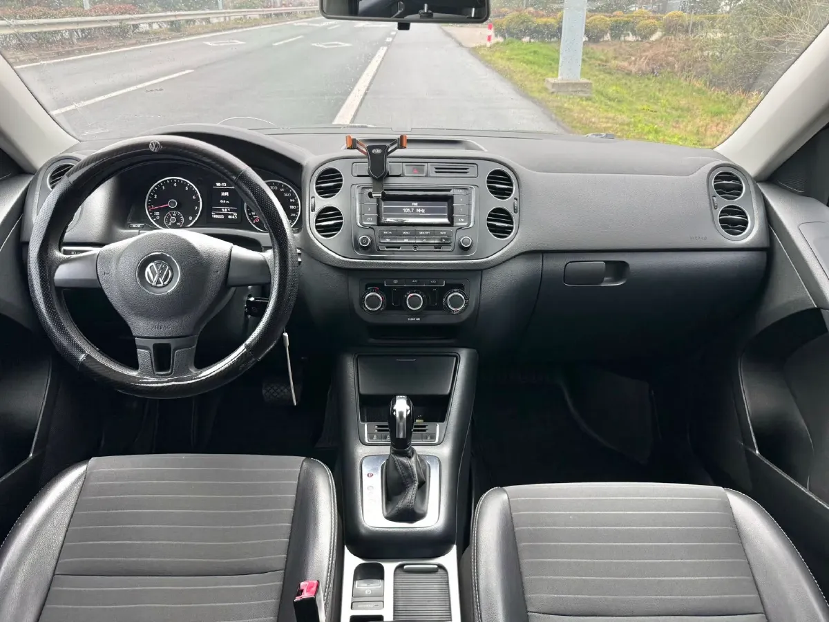 2016 Volkswagen Touran 1.4T 150HP L4 7DCT,autocango,china used car exporter,china ev exporter,chinese used car exporter,chinese used ev exporter