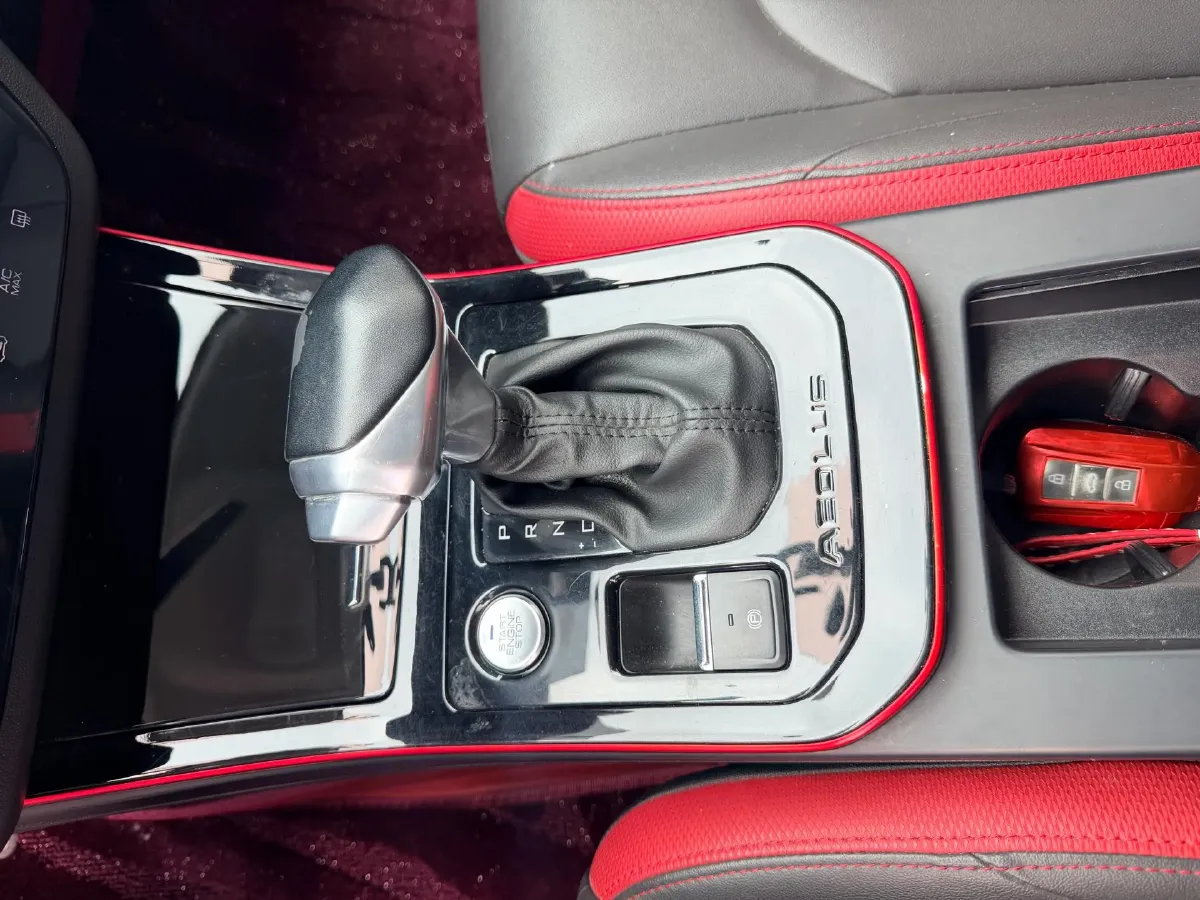 2021 DongFeng Aeolus YiXuan 1.5T 150HP L4 6DCT,autocango,china used car exporter,china ev exporter,chinese used car exporter,chinese used ev exporter