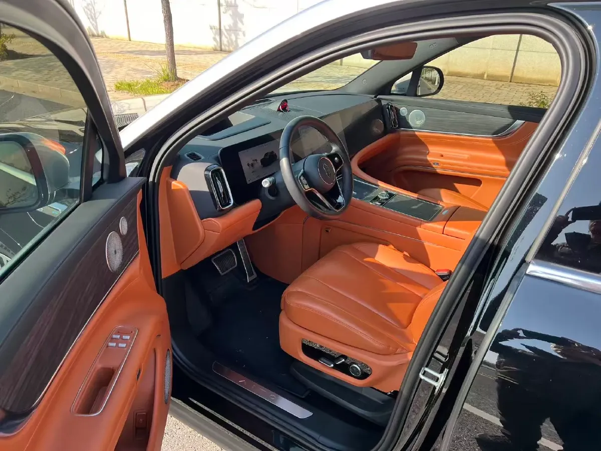 2024 AITO AITO M9 1.5T 152HP L4 REEV 42KWH,autocango,china used car exporter,china ev exporter,chinese used car exporter,chinese used ev exporter