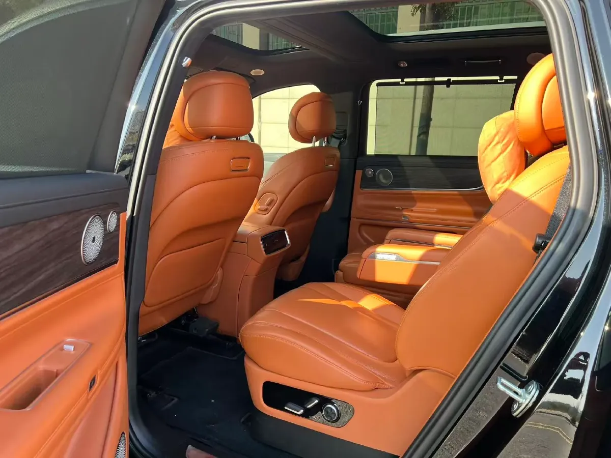 2024 AITO AITO M9 1.5T 152HP L4 REEV 42KWH,autocango,china used car exporter,china ev exporter,chinese used car exporter,chinese used ev exporter