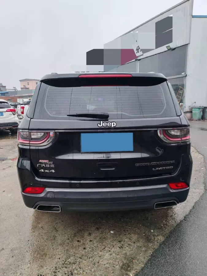 2018 Jeep Grand Commander 2.0T 265HP L4 9AT,autocango,china used car exporter,china ev exporter,chinese used car exporter,chinese used ev exporter