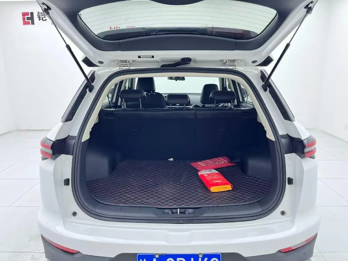 2022 ChangAn CS55 Plus 1.5T 180HP L4 7DCT,autocango,china used car exporter,china ev exporter,chinese used car exporter,chinese used ev exporter