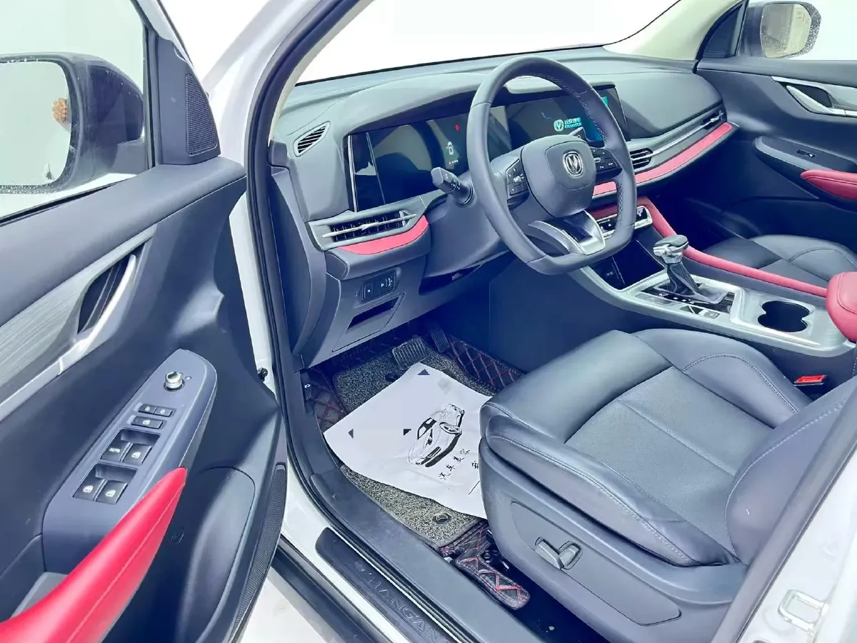 2022 ChangAn CS55 Plus 1.5T 180HP L4 7DCT,autocango,china used car exporter,china ev exporter,chinese used car exporter,chinese used ev exporter
