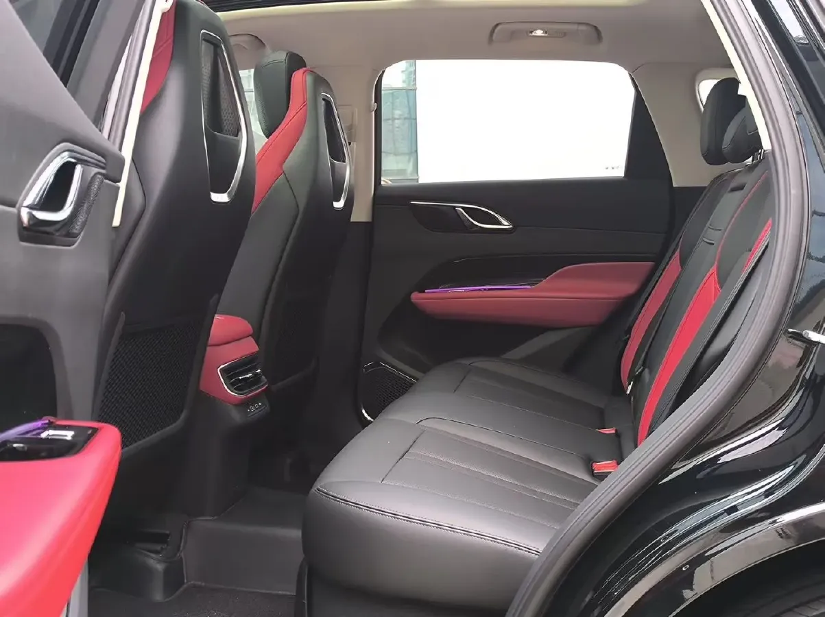 2023 HongQi HS3 1.5T 169HP L4 7DCT,autocango,china used car exporter,china ev exporter,chinese used car exporter,chinese used ev exporter