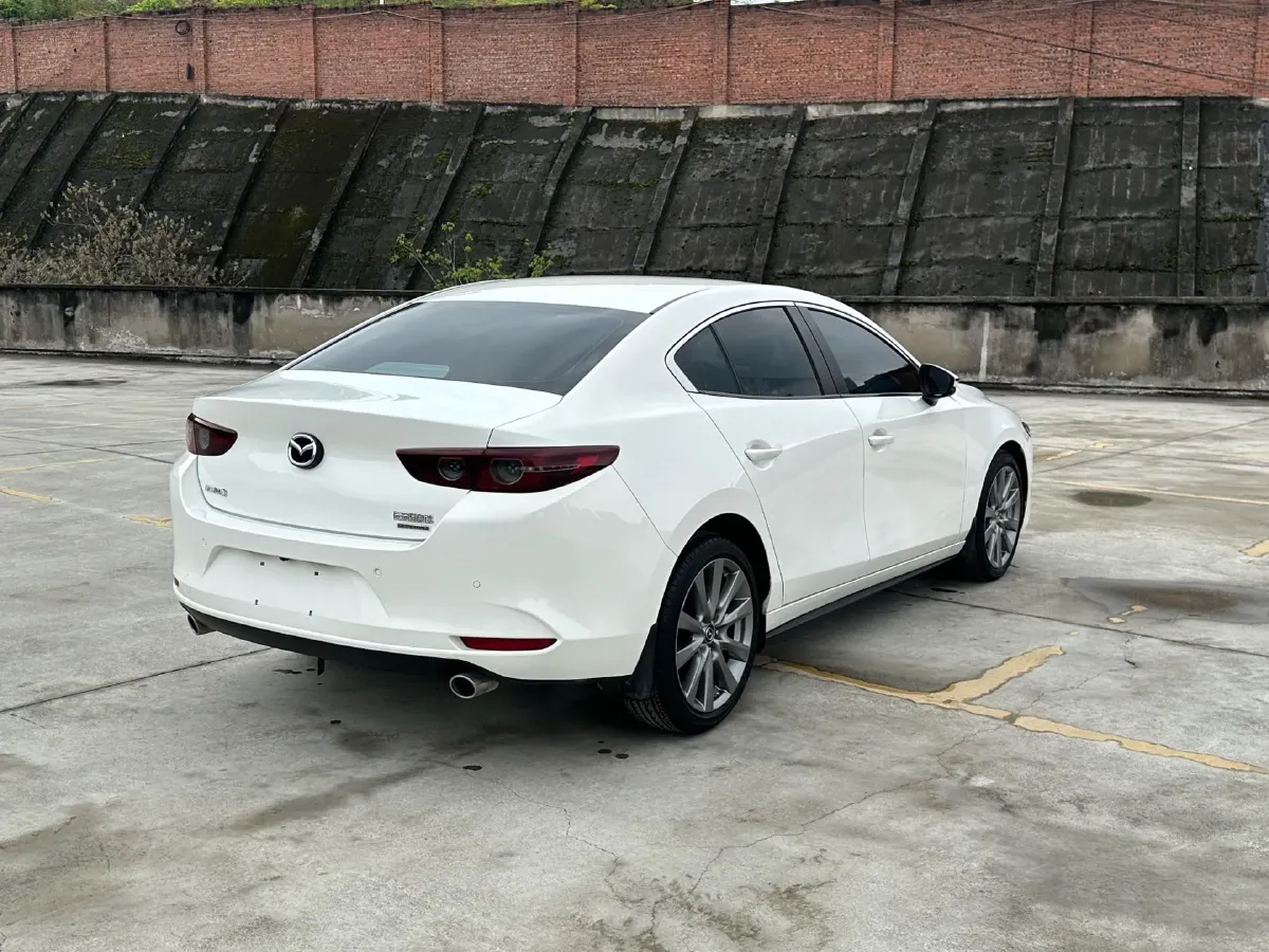 2022 Mazda 3 Axela 2.0L 158HP L4 6AT,autocango,china used car exporter,china ev exporter,chinese used car exporter,chinese used ev exporter