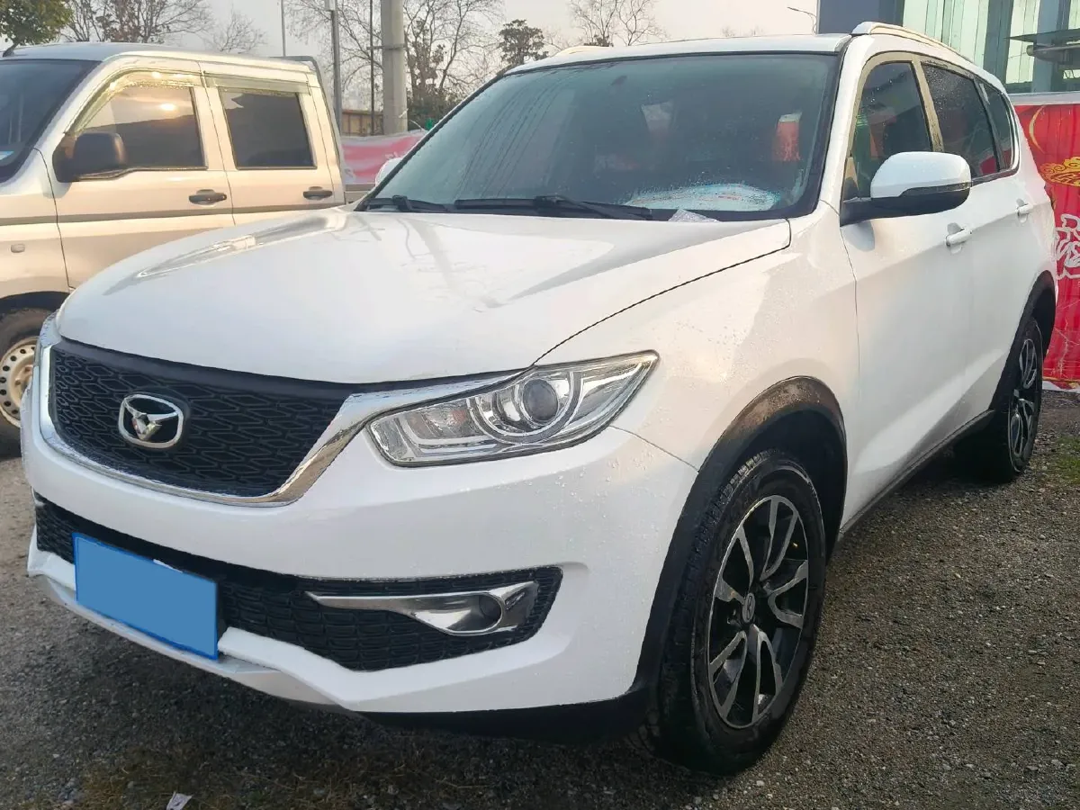 2017 KaiYi X3 1.6L 126HP L4 5MT,autocango,china used car exporter,china ev exporter,chinese used car exporter,chinese used ev exporter