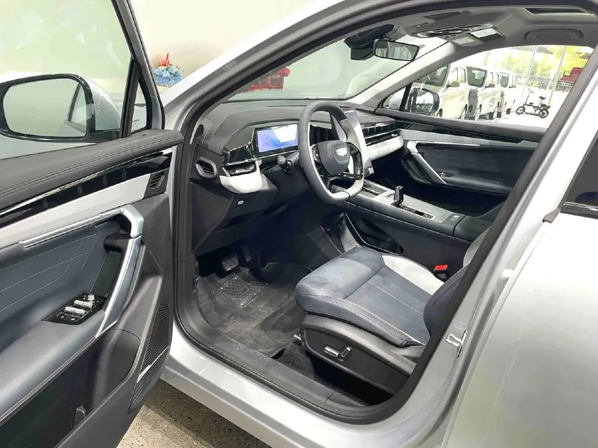 2023 Geely StarRay 1.5T 181HP L4 7DCT,autocango,china used car exporter,china ev exporter,chinese used car exporter,chinese used ev exporter