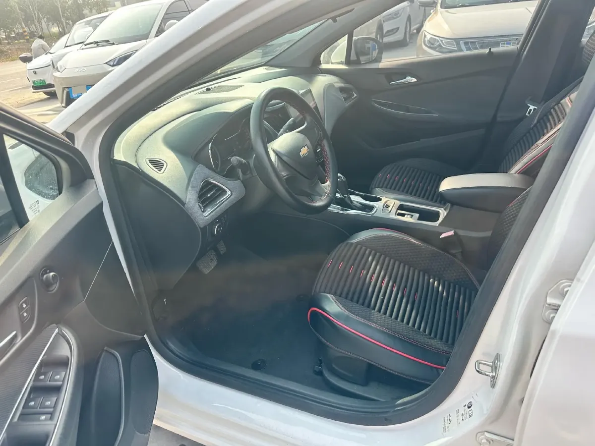 2018 Chevrolet Cruze 1.5L 114HP L4 6AT,autocango,china used car exporter,china ev exporter,chinese used car exporter,chinese used ev exporter