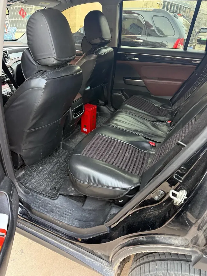 2017 GAC Trumpchi GS8 2.0T 201HP L4 6AT,autocango,china used car exporter,china ev exporter,chinese used car exporter,chinese used ev exporter