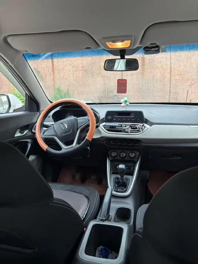 2017 BaoJun 510 1.5L 112HP L4 6MT,autocango,china used car exporter,china ev exporter,chinese used car exporter,chinese used ev exporter