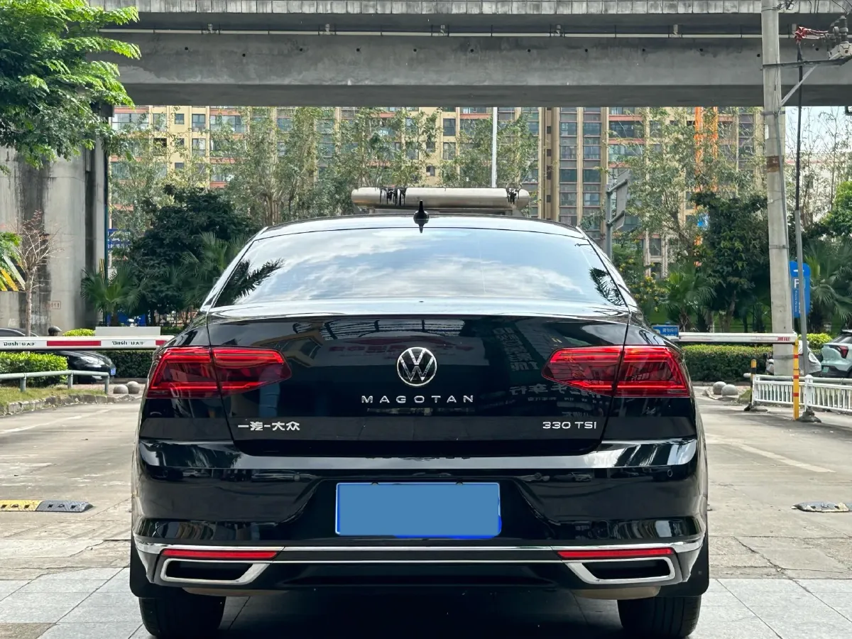 2020 Volkswagen Magotan 2.0T 186HP L4 7DCT,autocango,china used car exporter,china ev exporter,chinese used car exporter,chinese used ev exporter