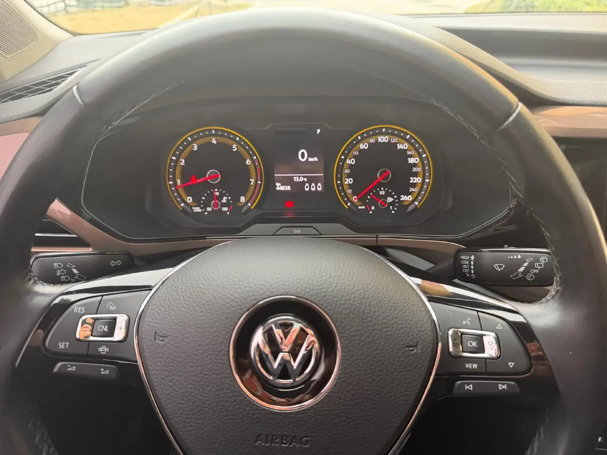 2020 Volkswagen Tharu 1.4T 150HP L4 7DCT,autocango,china used car exporter,china ev exporter,chinese used car exporter,chinese used ev exporter