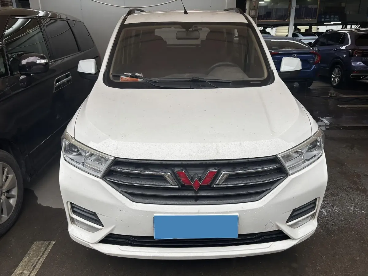 2019 WuLing HongGuang 1.5L 99HP L4 6MT,autocango,china used car exporter,china ev exporter,chinese used car exporter,chinese used ev exporter