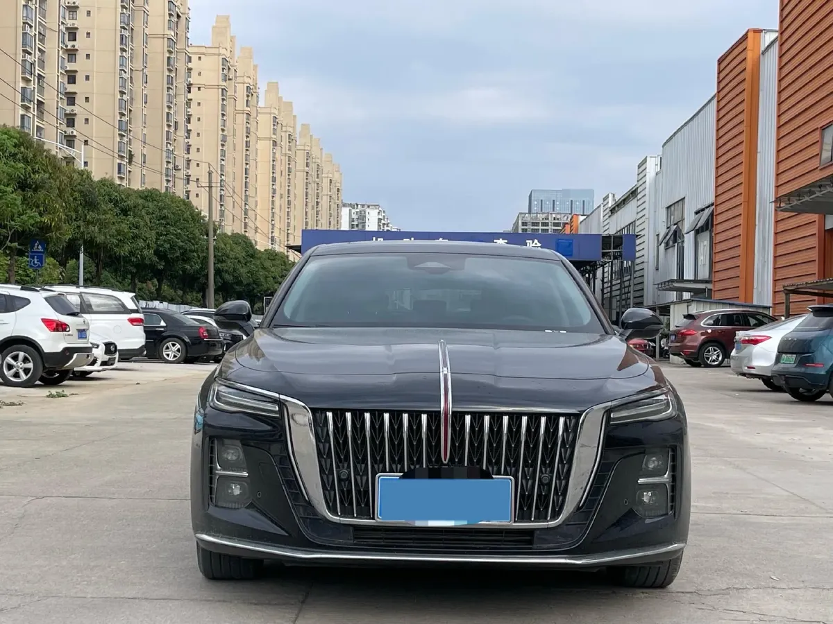 2023 HongQi H5 2.0T 224HP L4 8AT,autocango,china used car exporter,china ev exporter,chinese used car exporter,chinese used ev exporter