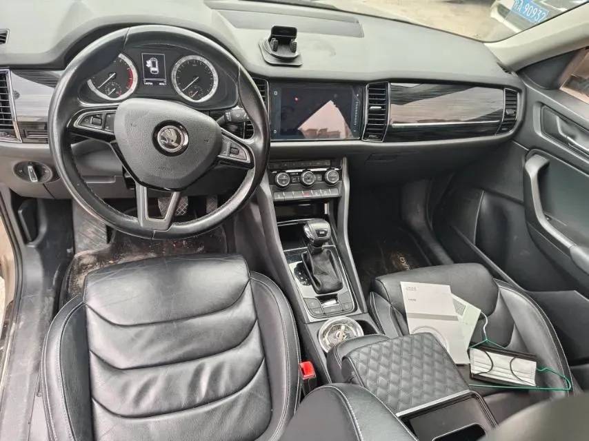 2018 Skoda Kodiak 1.8T 180HP L4 7DCT,autocango,china used car exporter,china ev exporter,chinese used car exporter,chinese used ev exporter