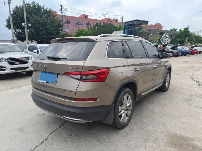 2018 Skoda Kodiak 1.8T 180HP L4 7DCT,autocango,china used car exporter,china ev exporter,chinese used car exporter,chinese used ev exporter