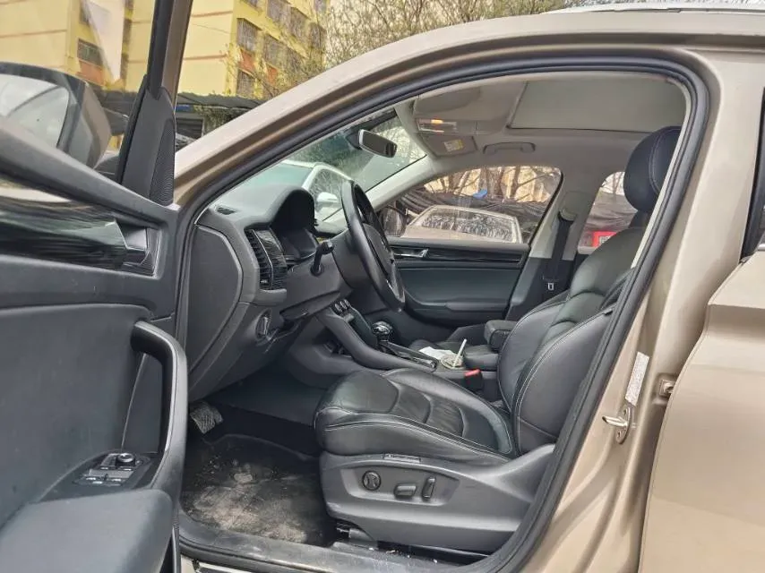 2018 Skoda Kodiak 1.8T 180HP L4 7DCT,autocango,china used car exporter,china ev exporter,chinese used car exporter,chinese used ev exporter
