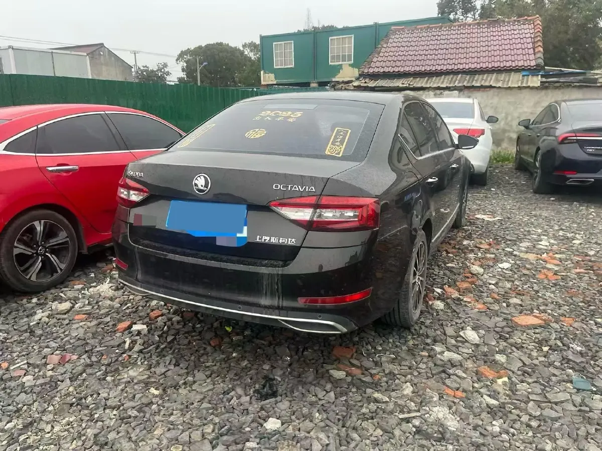 2018 Skoda Octavia 1.6L 110HP L4 6AT,autocango,china used car exporter,china ev exporter,chinese used car exporter,chinese used ev exporter