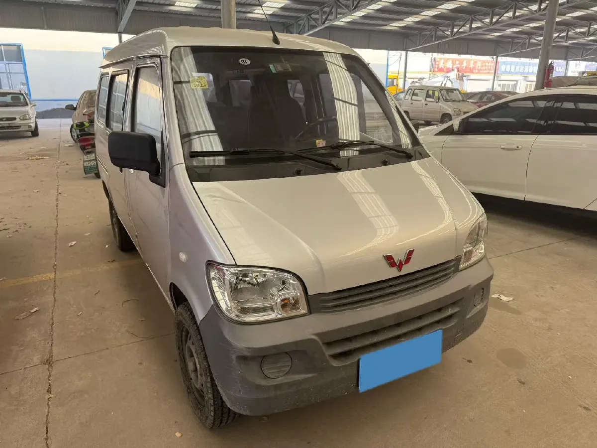 2019 WuLing ZhiGuang 1.2L 82HP L4 5MT,autocango,china used car exporter,china ev exporter,chinese used car exporter,chinese used ev exporter