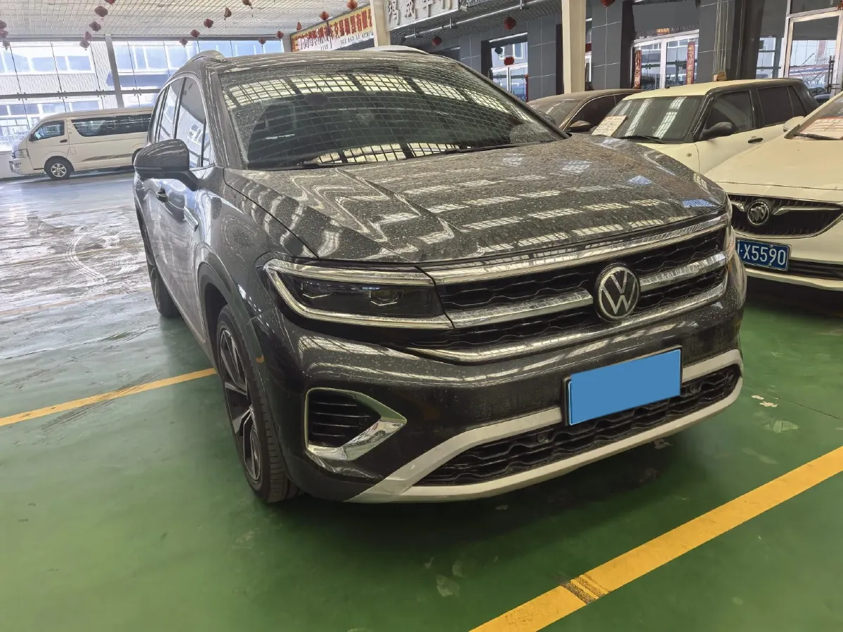 2022 Volkswagen Talagon 2.5T 299HP V6 7DCT,autocango,china used car exporter,china ev exporter,chinese used car exporter,chinese used ev exporter