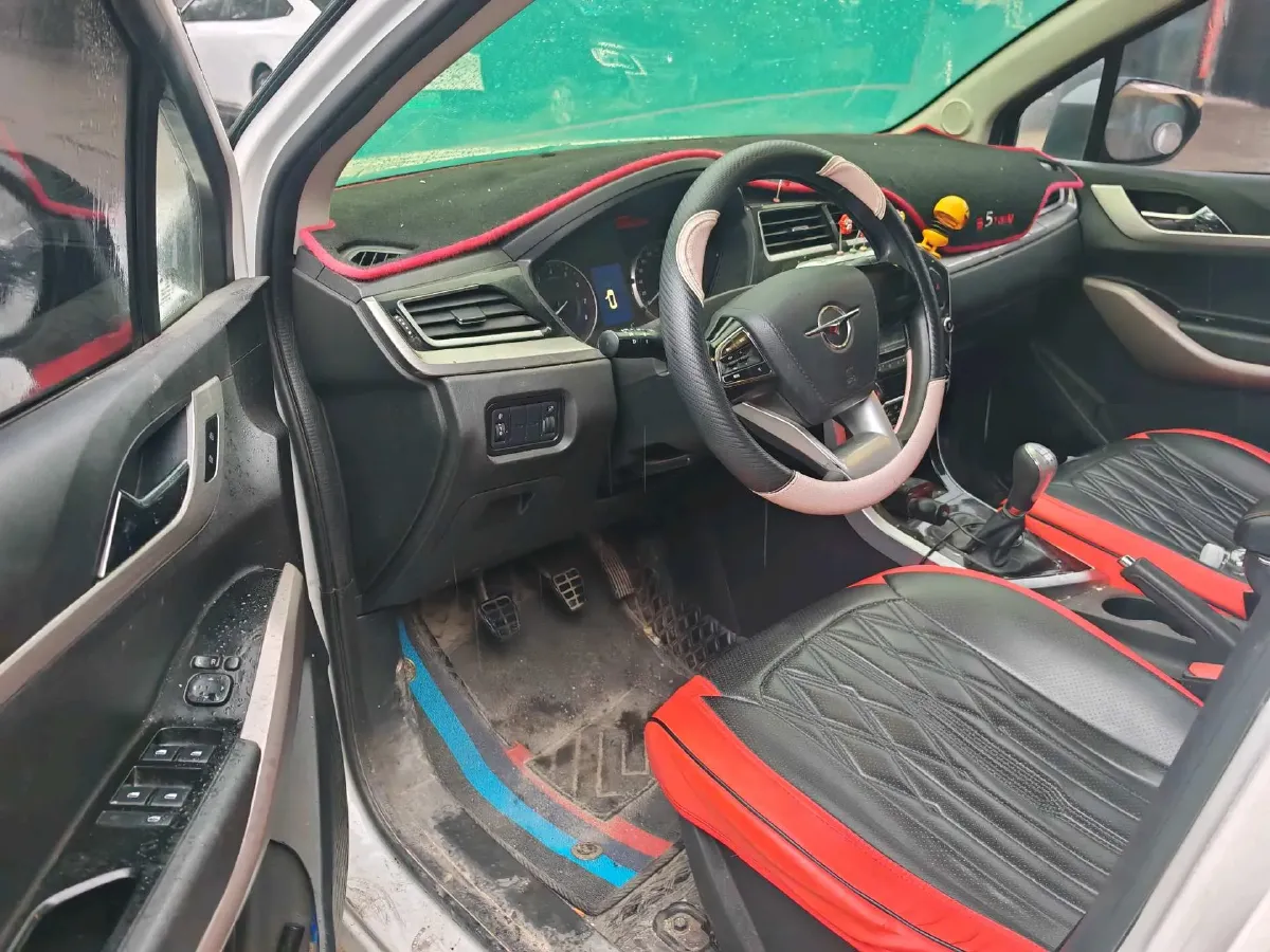 2018 HaiMa S5 Young Edition 1.6L 122HP L4 5MT,autocango,china used car exporter,china ev exporter,chinese used car exporter,chinese used ev exporter