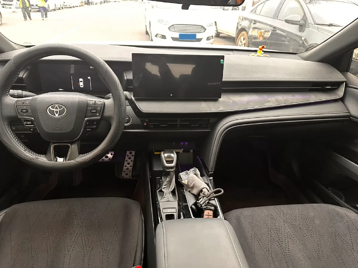 2025 Toyota Camry 2.0L 152HP L4 E-CVT Hybrid,autocango,china used car exporter,china ev exporter,chinese used car exporter,chinese used ev exporter