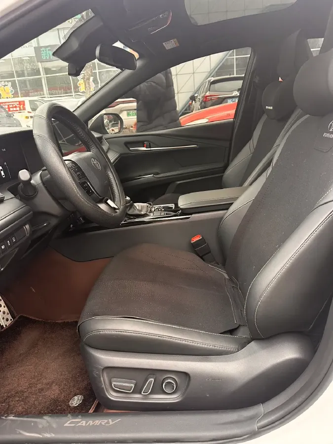 2025 Toyota Camry 2.0L 152HP L4 E-CVT Hybrid,autocango,china used car exporter,china ev exporter,chinese used car exporter,chinese used ev exporter