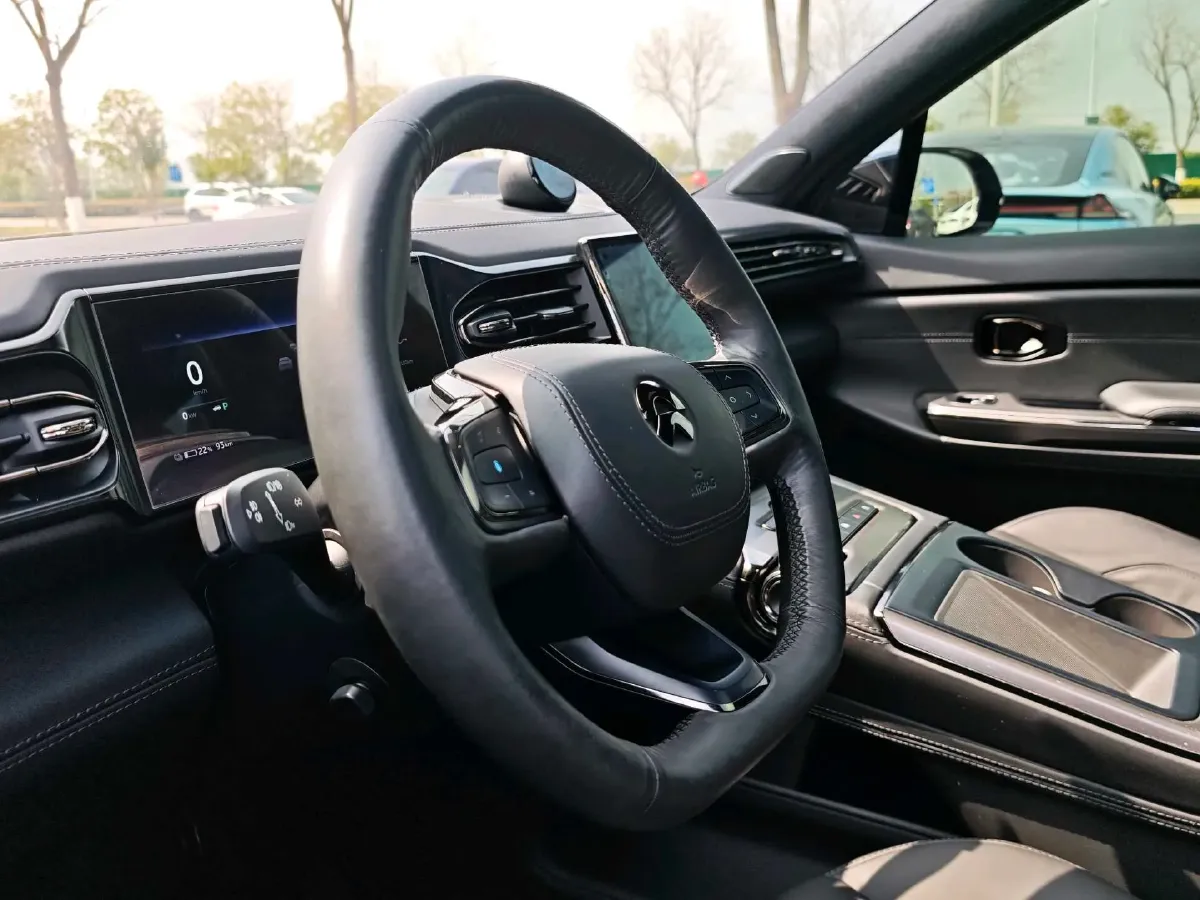 2019 NIO ES6 BEV 70KWH,autocango,china used car exporter,china ev exporter,chinese used car exporter,chinese used ev exporter