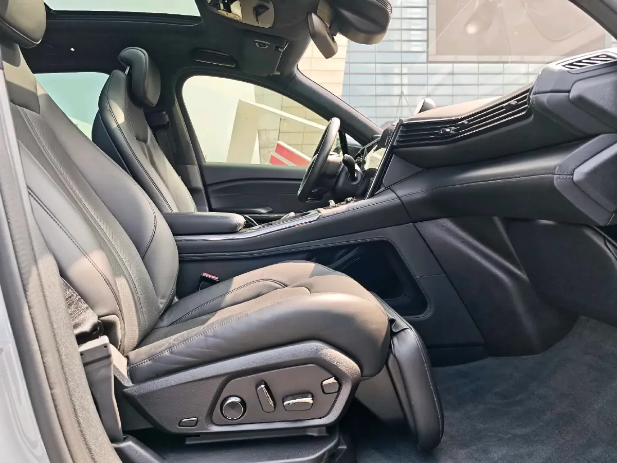 2019 NIO ES6 BEV 70KWH,autocango,china used car exporter,china ev exporter,chinese used car exporter,chinese used ev exporter