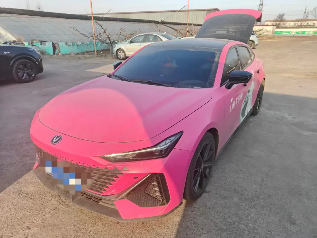 2022 ChangAn UNI-V 1.5T 188HP L4 7DCT,autocango,china used car exporter,china ev exporter,chinese used car exporter,chinese used ev exporter