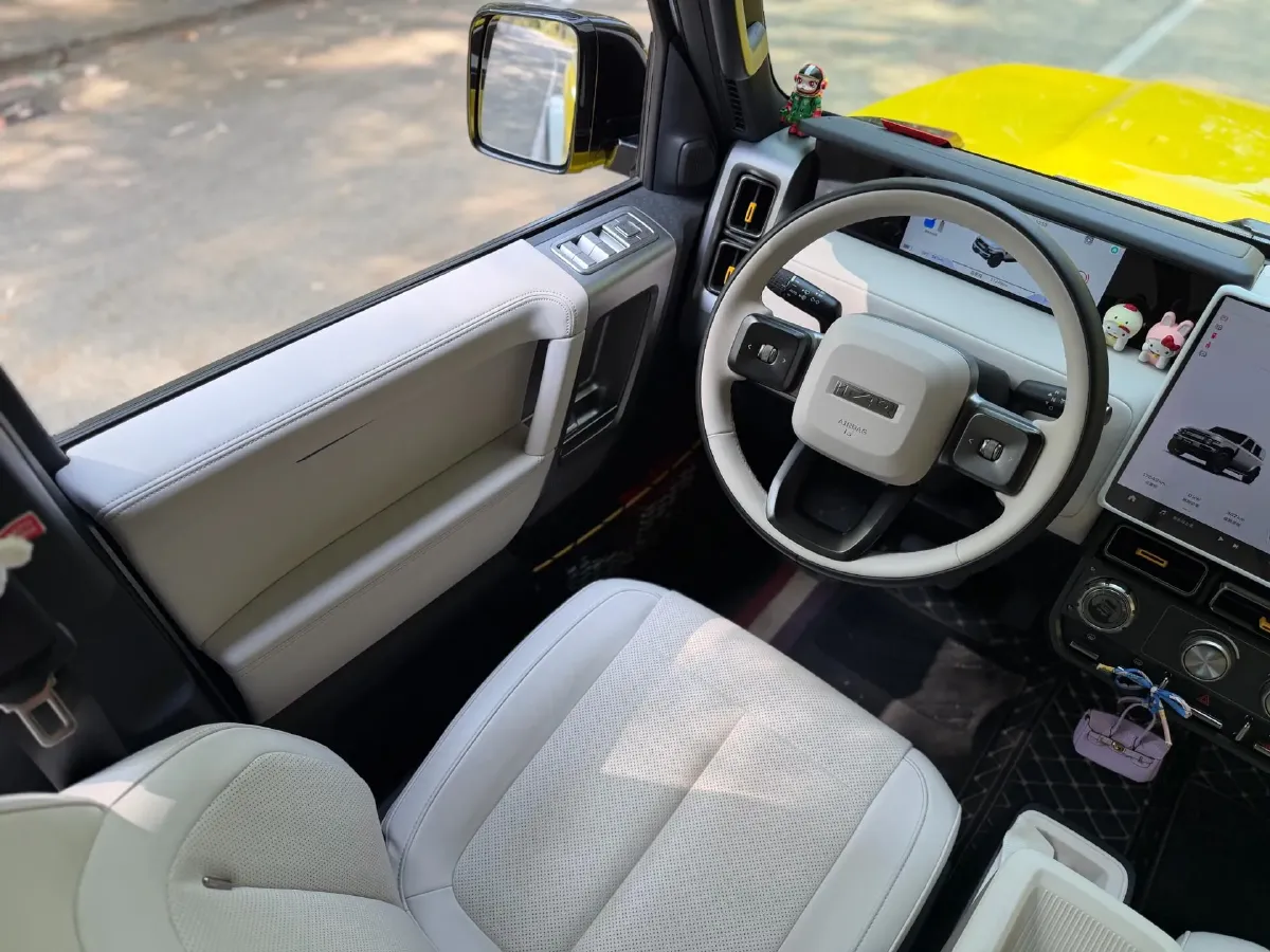 2025 iCAR iCAR Super V23 BEV 59.93KWH,autocango,china used car exporter,china ev exporter,chinese used car exporter,chinese used ev exporter