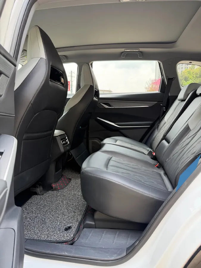 2024 ChangAn CS75 Plus 2.0T 233HP L4 8AT,autocango,china used car exporter,china ev exporter,chinese used car exporter,chinese used ev exporter