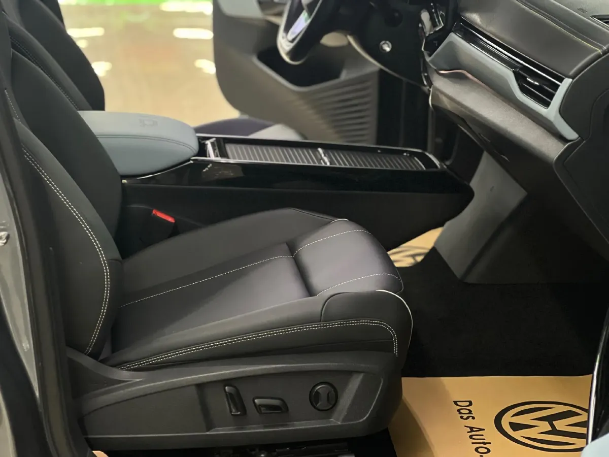 2021 Volkswagen ID.4 Crozz BEV 84.8KWH,autocango,china used car exporter,china ev exporter,chinese used car exporter,chinese used ev exporter