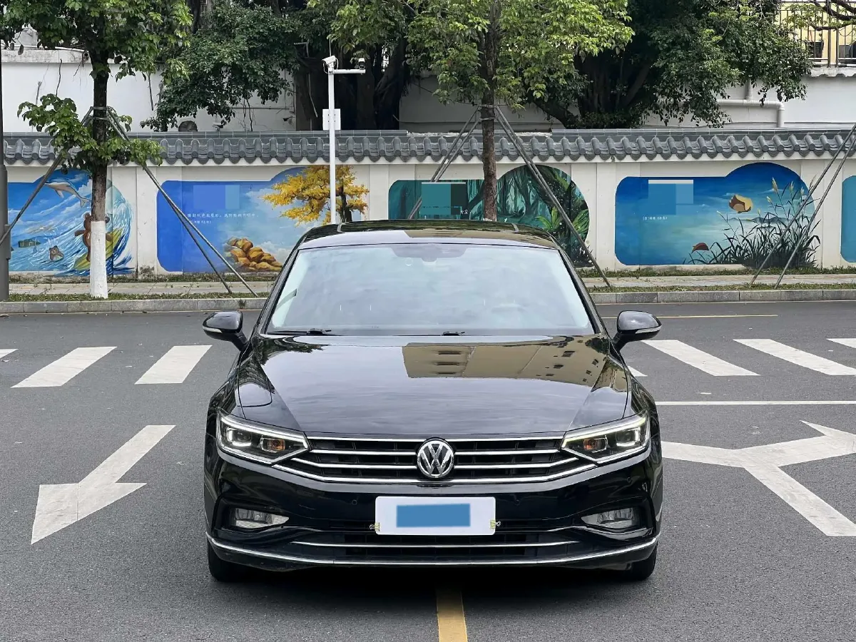 2020 Volkswagen Magotan 2.0T 186HP L4 7DCT,autocango,china used car exporter,china ev exporter,chinese used car exporter,chinese used ev exporter