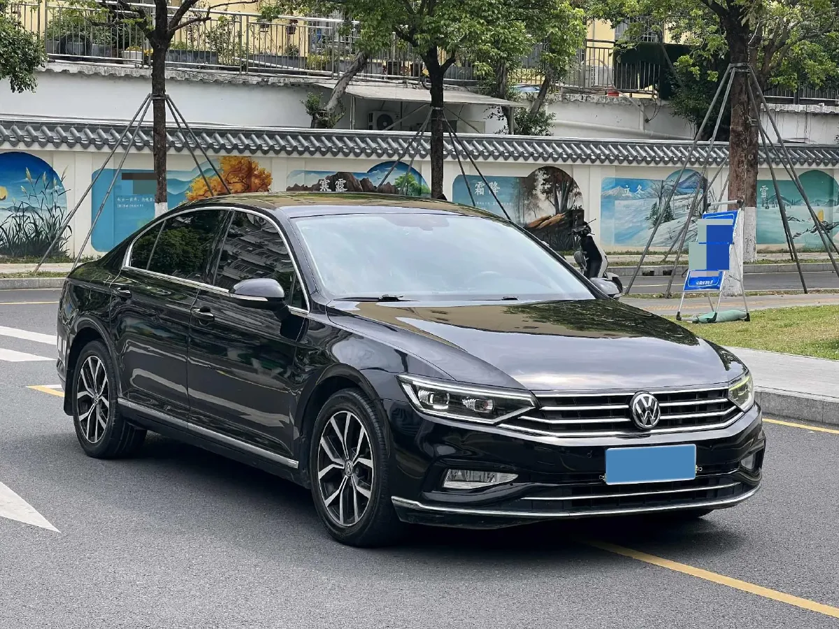 2020 Volkswagen Magotan 2.0T 186HP L4 7DCT,autocango,china used car exporter,china ev exporter,chinese used car exporter,chinese used ev exporter