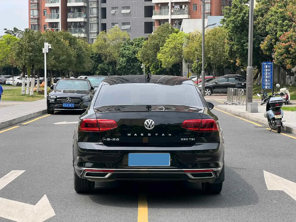 2020 Volkswagen Magotan 2.0T 186HP L4 7DCT,autocango,china used car exporter,china ev exporter,chinese used car exporter,chinese used ev exporter