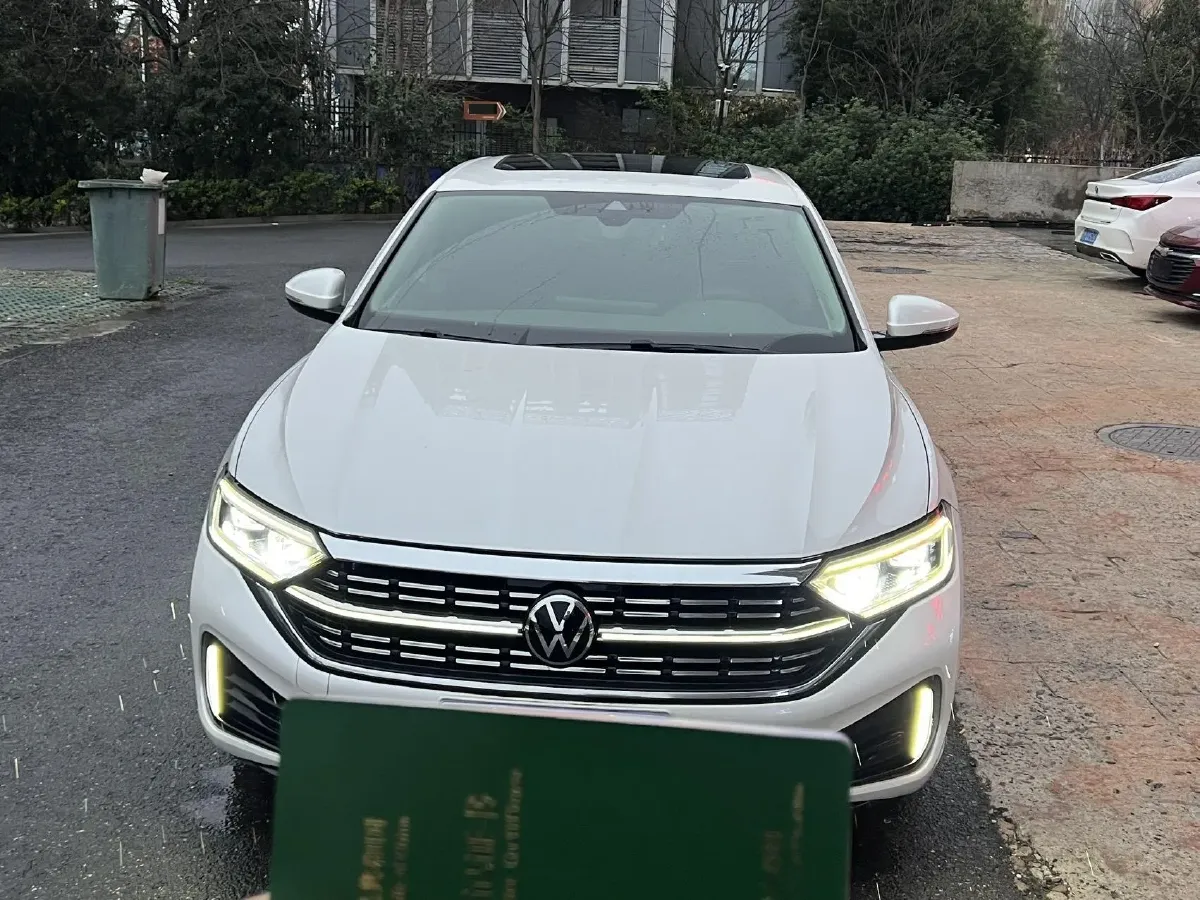 2023 Volkswagen Sagitar 1.5T 160HP L4 7DCT,autocango,china used car exporter,china ev exporter,chinese used car exporter,chinese used ev exporter