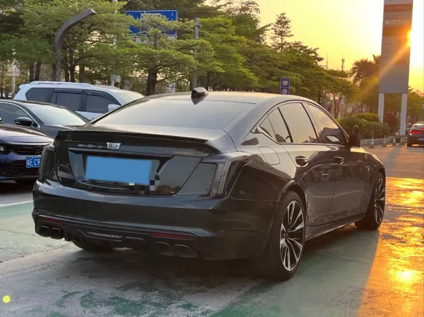 2024 Cadillac CT5 2.0T 237HP L4 10AT,autocango,china used car exporter,china ev exporter,chinese used car exporter,chinese used ev exporter
