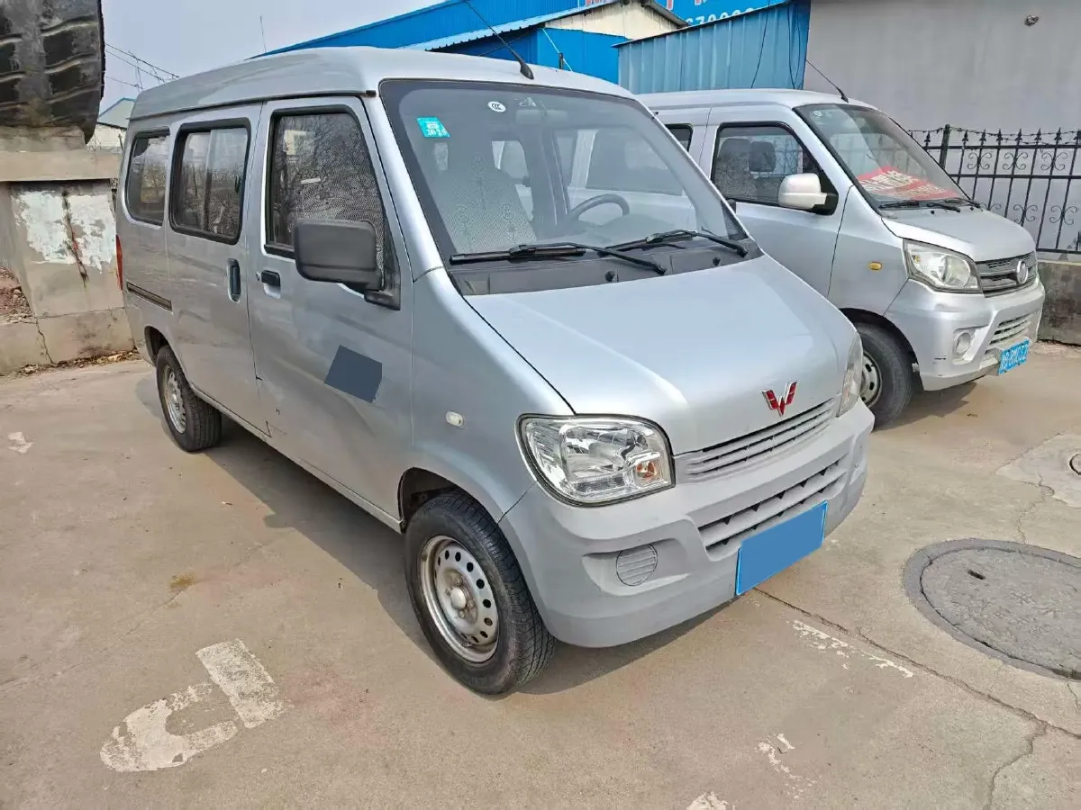 2015 WuLing ZhiGuang 1.2L 82HP L4 5MT,autocango,china used car exporter,china ev exporter,chinese used car exporter,chinese used ev exporter