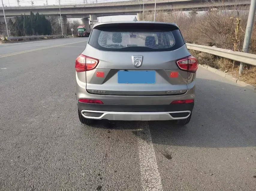 2017 BaoJun 510 1.5L 112HP L4 6MT,autocango,china used car exporter,china ev exporter,chinese used car exporter,chinese used ev exporter